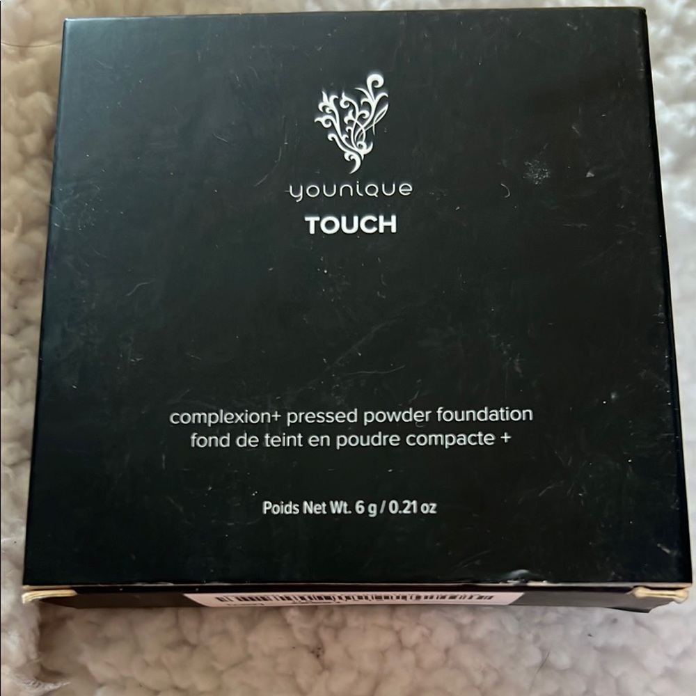 Younique Touch Complexion+ Pressed Powder Foundation - challis